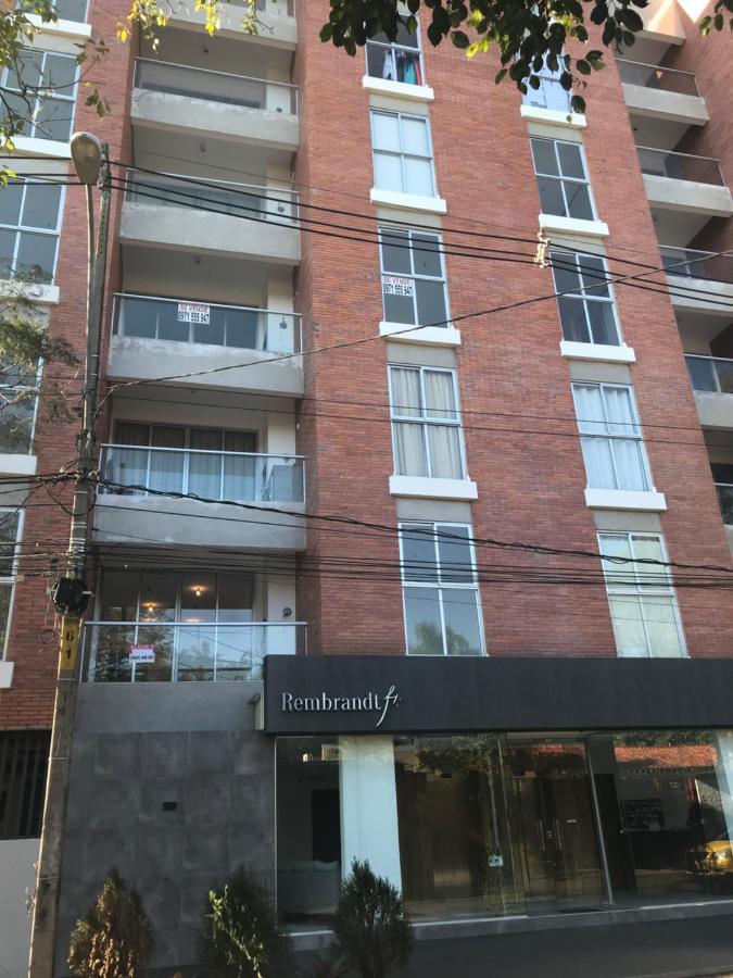 Hermoso Departamento Con Piscina Y Estacionamiento Асунсион Екстериор снимка