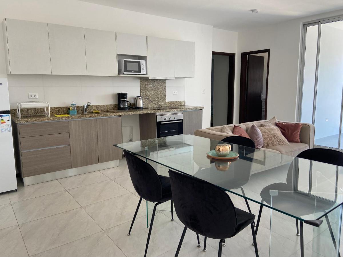 Hermoso Departamento Con Piscina Y Estacionamiento Асунсион Екстериор снимка